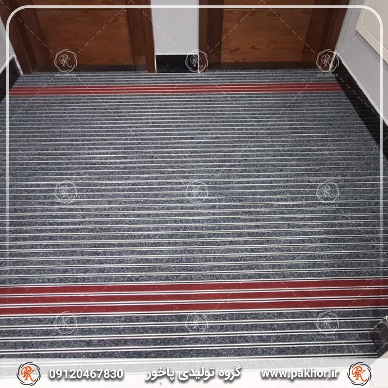 این اشتباه در نصب پادری ورودی آپارتمان، خانه را زشت می کند