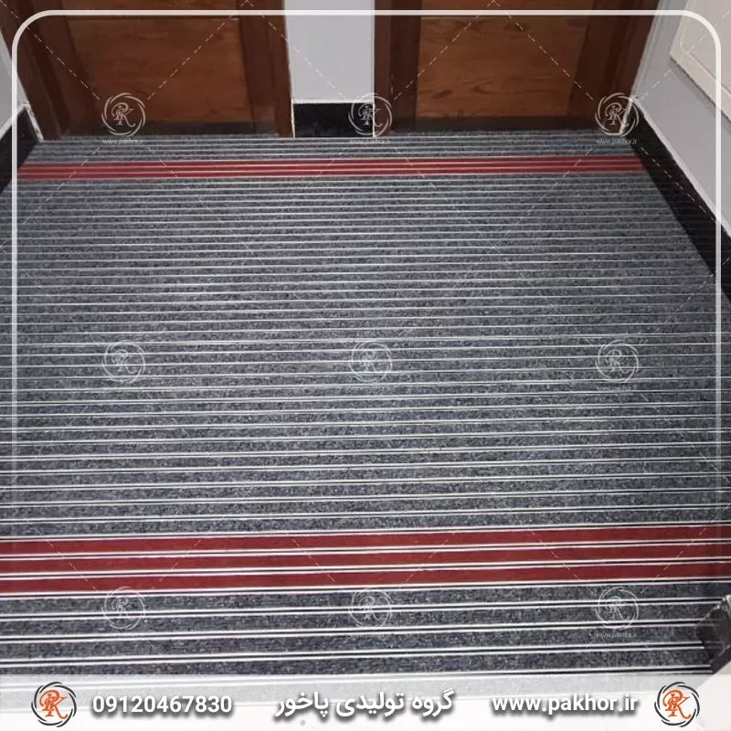این اشتباه در نصب پادری ورودی آپارتمان، خانه را زشت می کند