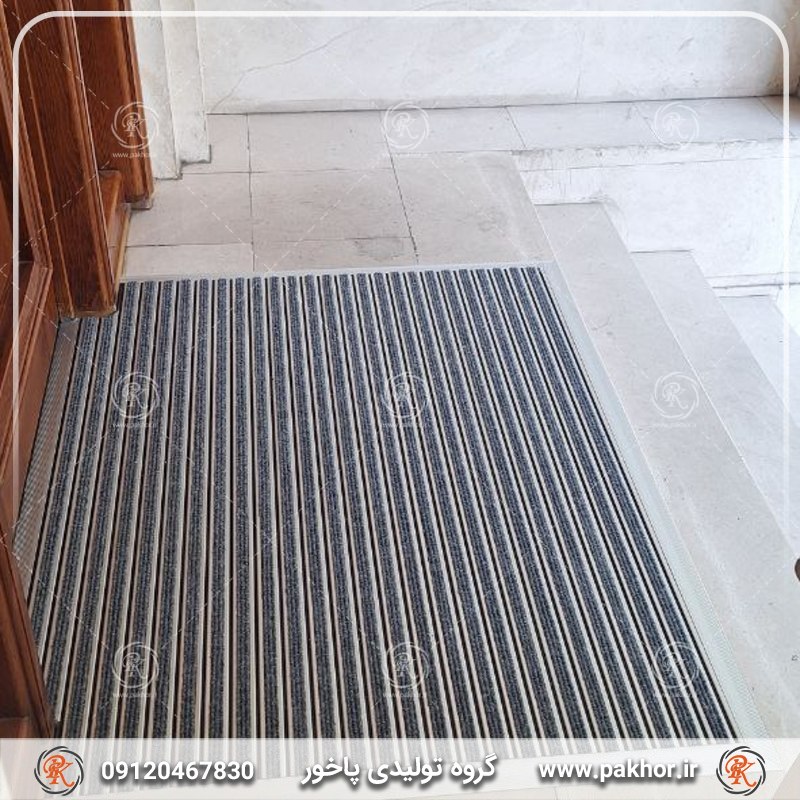 چطور با یک پادری پلاستیکی ساده، زیبایی کف خانه را چند برابر کنیم؟