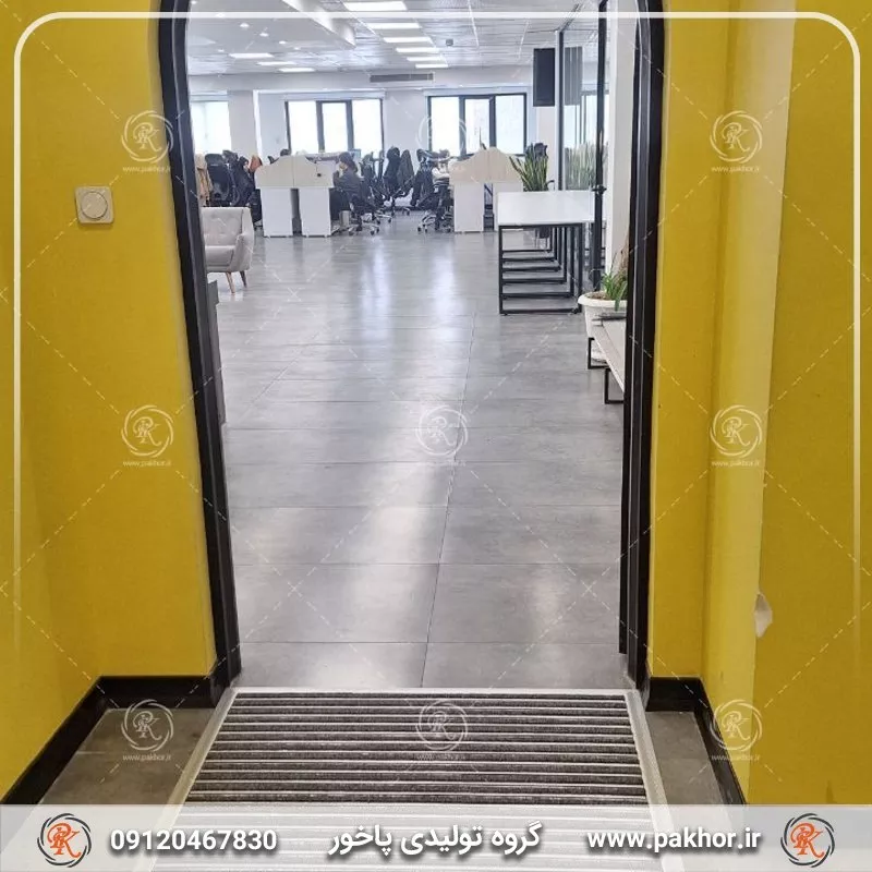 تفاوت واقعی بین پادری آلومینیومی موکتی و شیاردار چیست؟