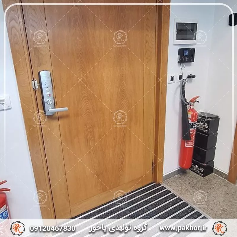 بررسی کارایی پادری موکتی و PVC