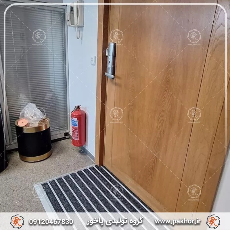 بررسی کارایی پادری موکتی و PVC