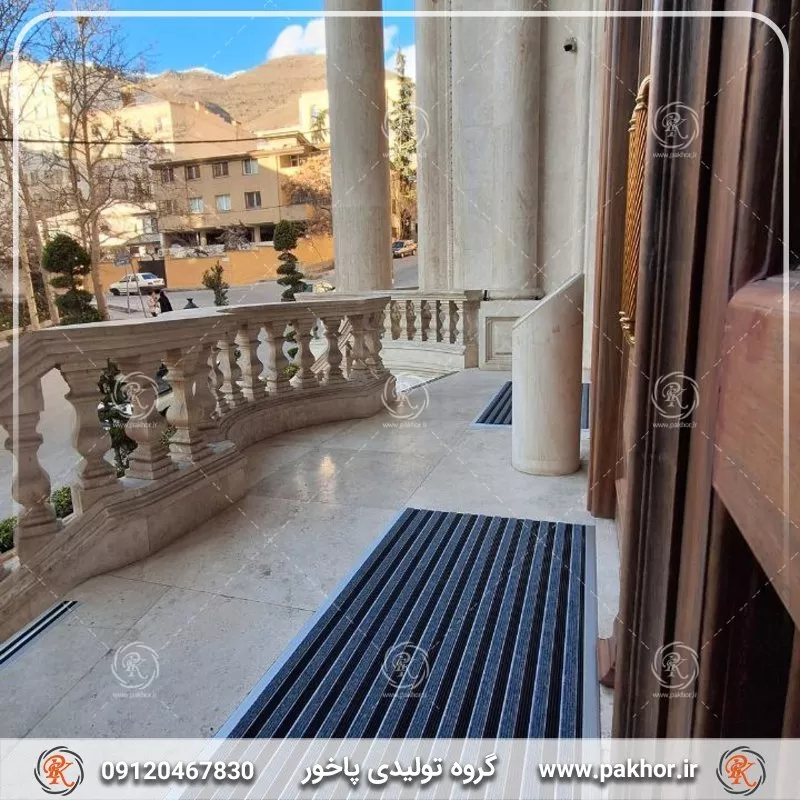 پادری با موکت ضد کوبش؛ جلوگیری از فرسایش کف