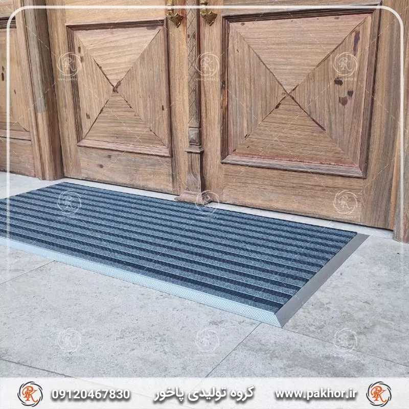 پادری با موکت ضد کوبش؛ جلوگیری از فرسایش کف