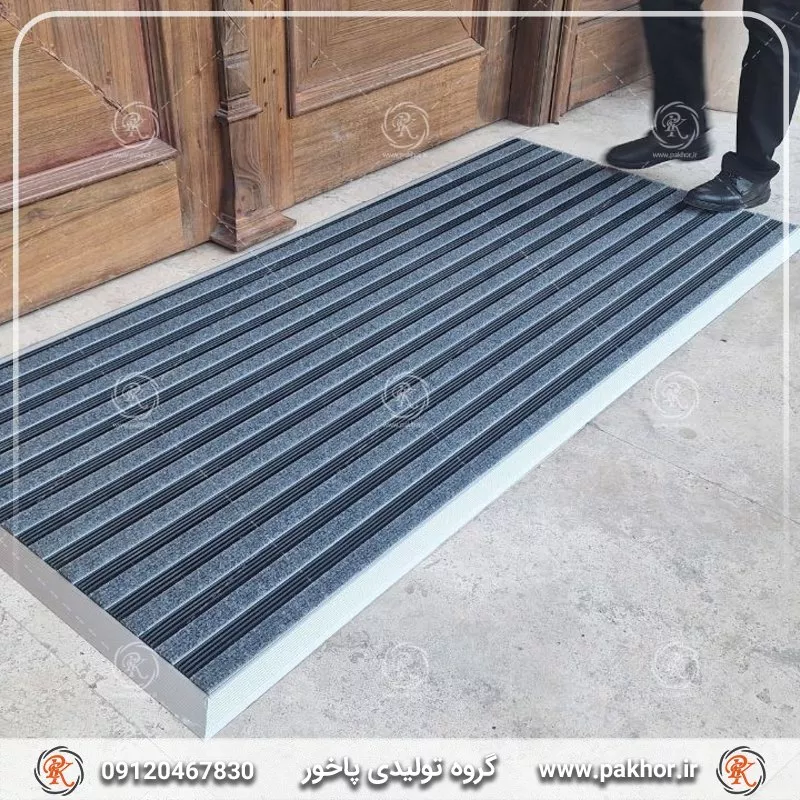 پادری با موکت ضد کوبش؛ جلوگیری از فرسایش کف