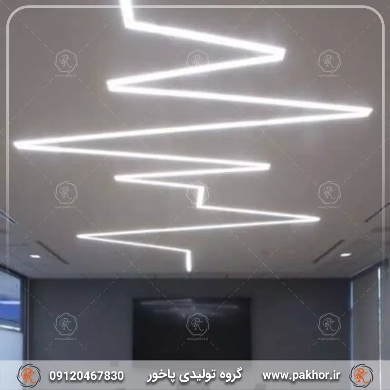 نورپردازی استخر با استفاده از پروفیل نور خطی سیلیکونی
