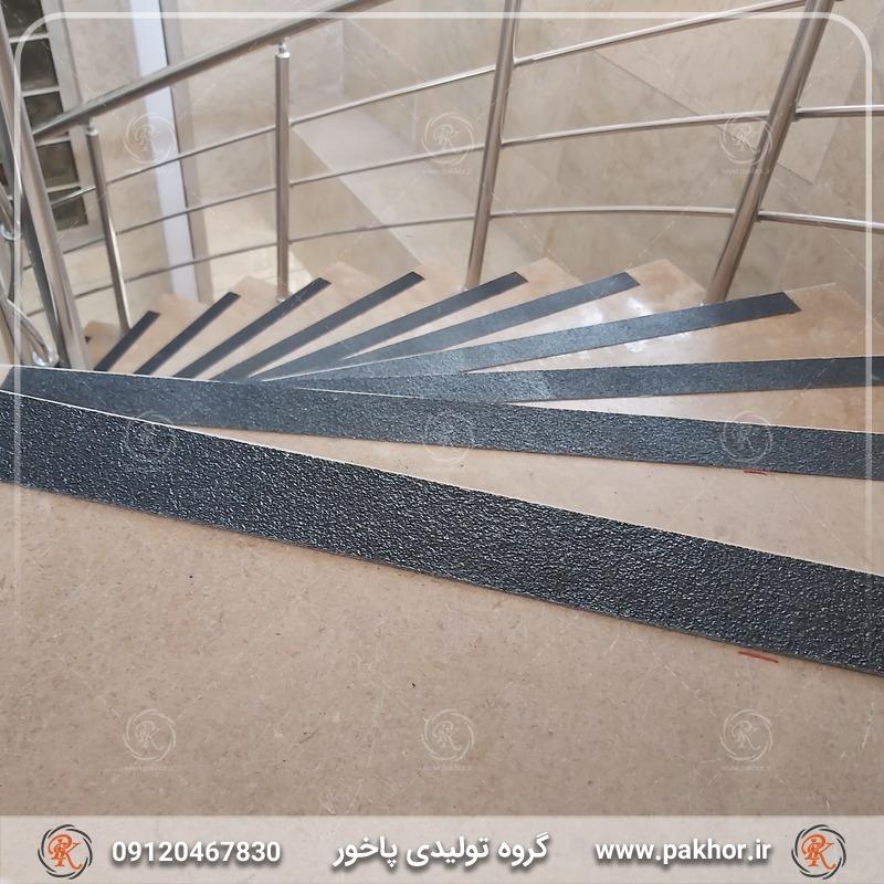 تسهیل در استفاده ایمن از پله ها با برچسب پله