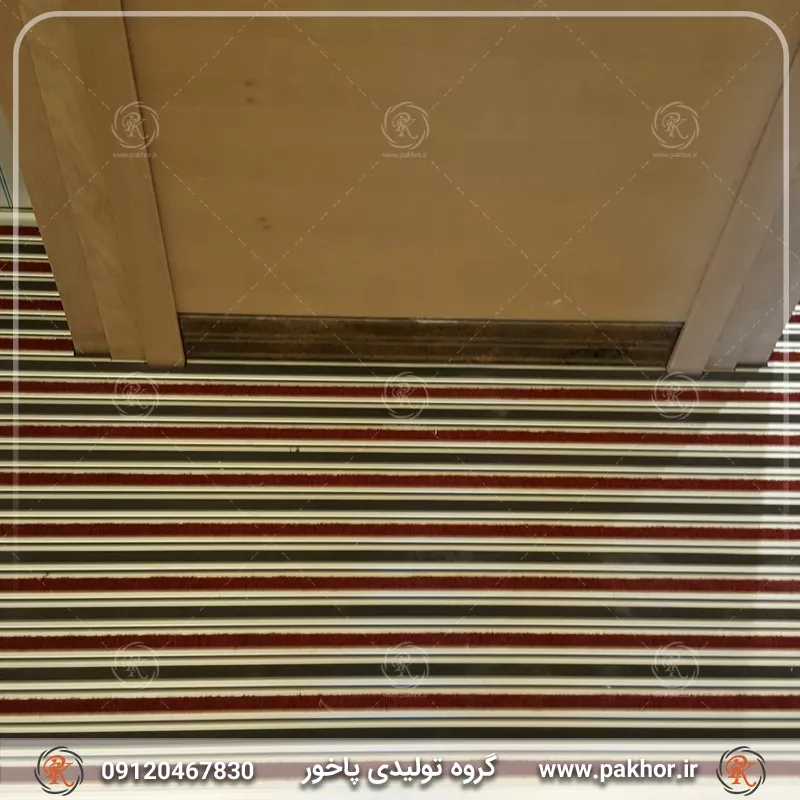 انتخاب جنس موکت داخل آسانسور