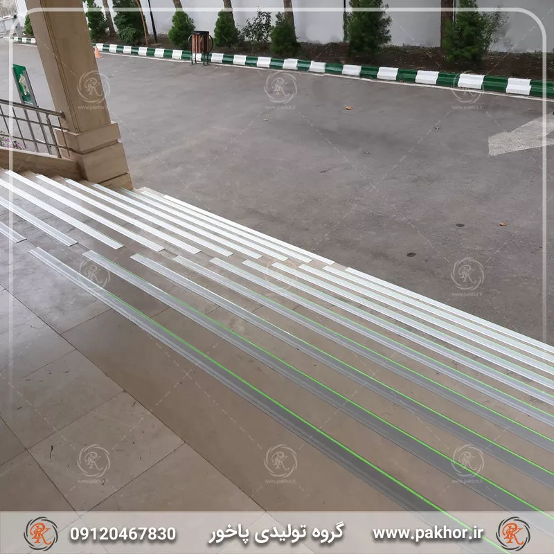 در مسیر شیبدار بیمارستان راحت و سریع راه بروید
