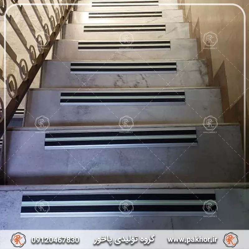 معرفی دو نوع چسب محکم برای نصب استپ پله