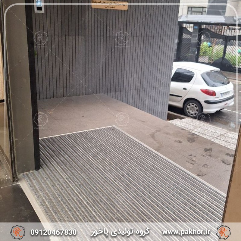 پادری بیرونی