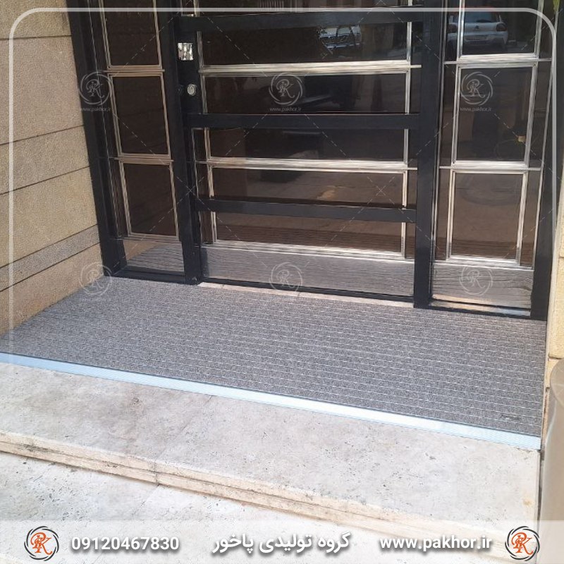 پادری ضد آب