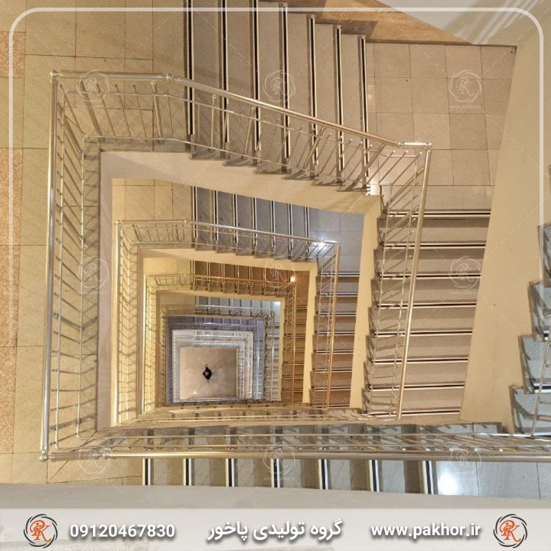 ترمز پله آلومینیومی نصب شده در راه پله ترمز پله آلومینیومی نصب شده در راه پله