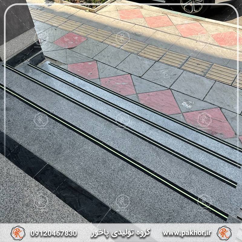 ترمز پله سیلیسی با نوار شبتاب