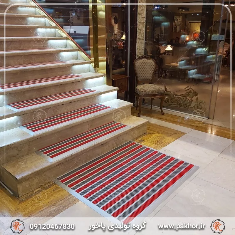 نمونه اجرا شده پادری آلومینیومی شیار دار یک سانتی کد M2