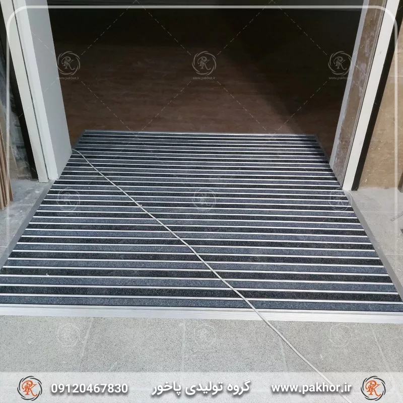 نمونه اجرا شده پادری آلومینیومی pvc موکت یک سانتی کد M3