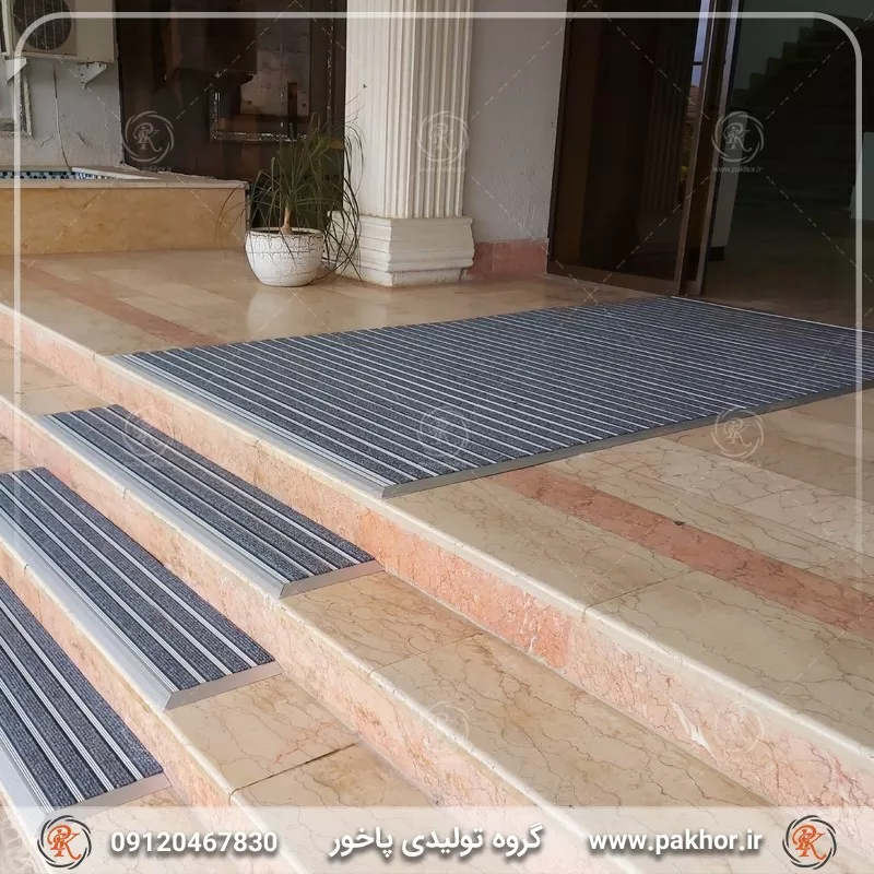 نمونه اجرا شده پادری آلومینیومی pvc موکت یک سانتی کد M3
