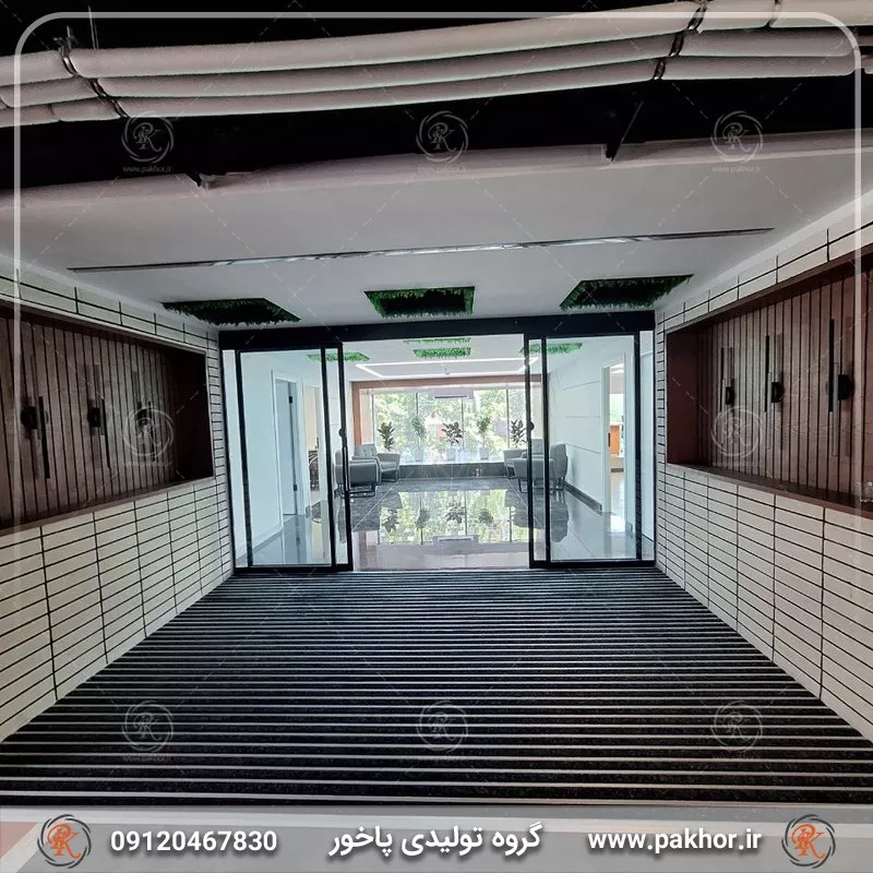 نمونه اجرا شده پادری آلومینیومی pvc موکت یک سانتی کد M3