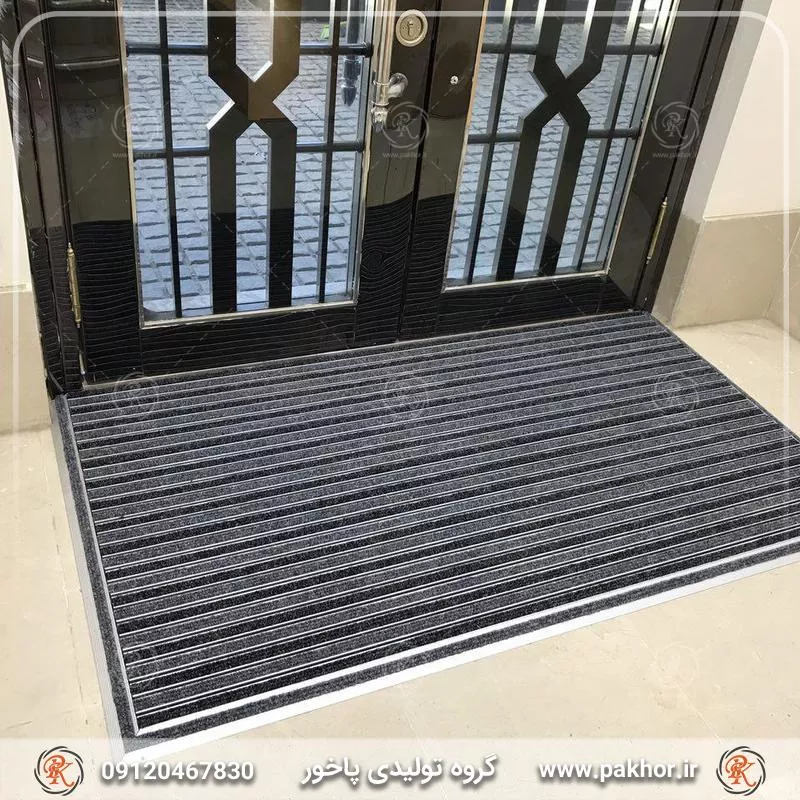 نمونه اجرا شده پادری آلومینیومی دو سانتی کد M4