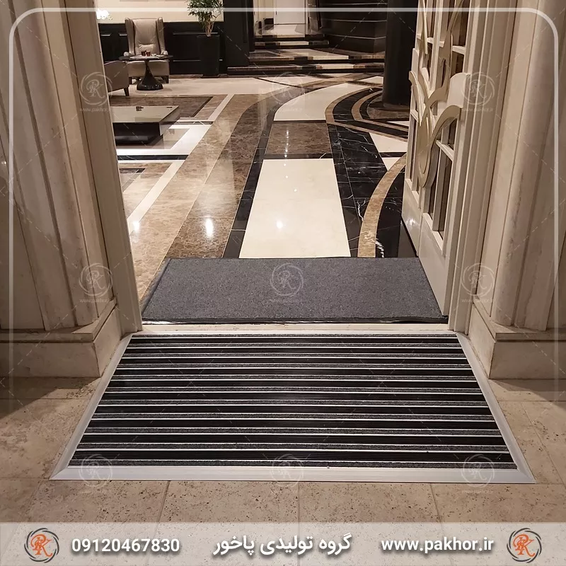نمونه اجرا شده پادری آلومینیومی شیار دار موکت یک سانتی کد M6