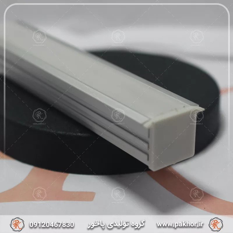 درپوش نور خطی توکار با تیغه وسط کد EN4 درپوش نور خطی توکار با تیغه وسط کد EN4